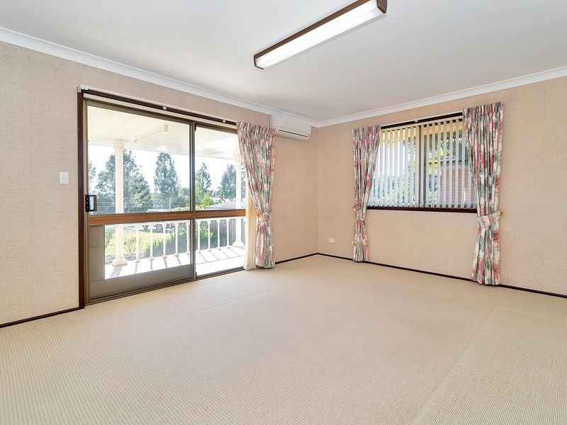 17 Jason Street, Blue Mountain Heights QLD 4350