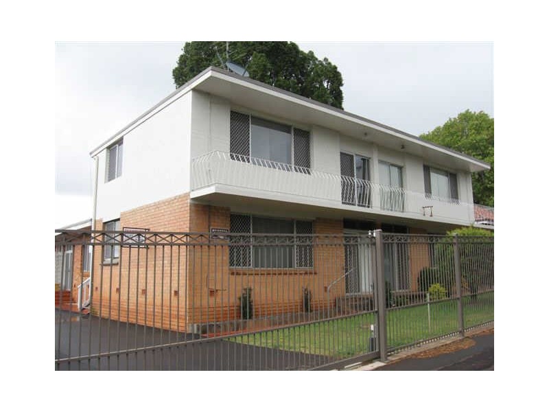 10/122A Russell Street, Toowoomba City QLD 4350
