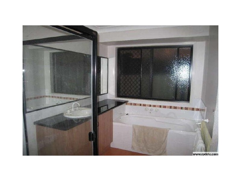 1/474 Stenner Street, Darling Heights QLD 4350