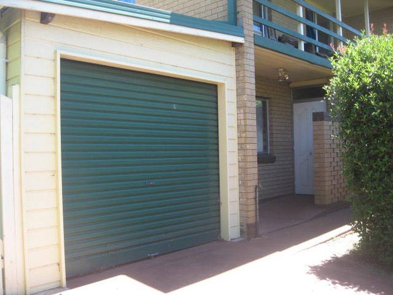 1/62 Hoey Street, Kearneys Spring QLD 4350