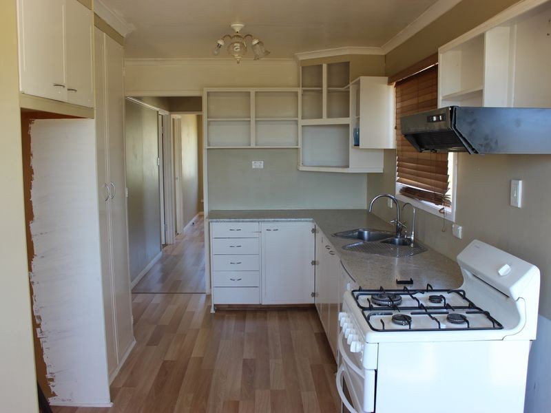 288 Goombungee Road, Harlaxton QLD 4350