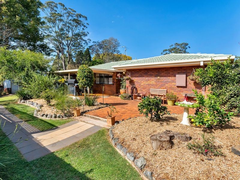 18 Bingara Street, Mount Lofty QLD 4350