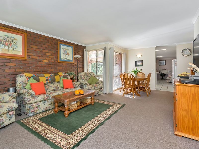 18 Bingara Street, Mount Lofty QLD 4350