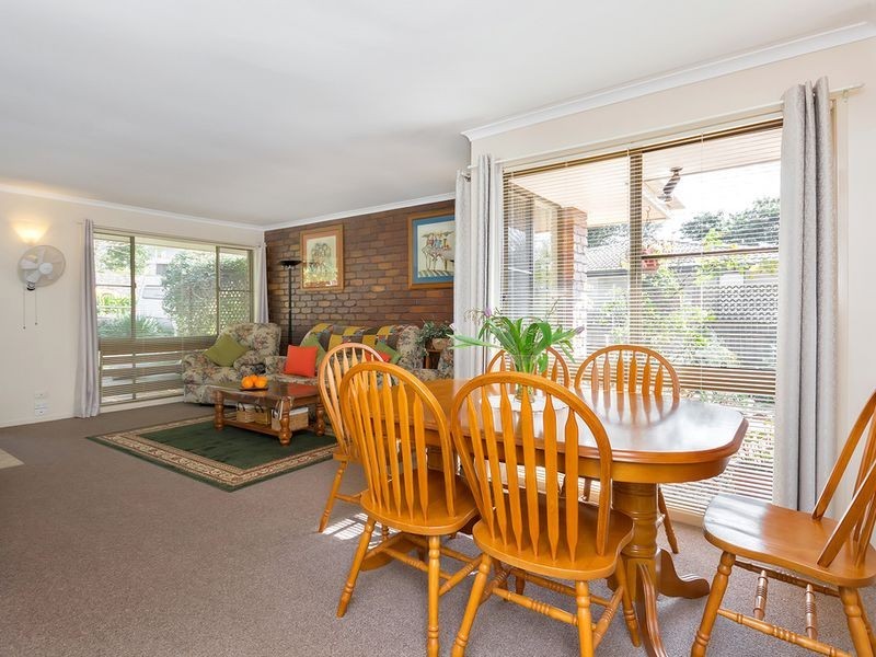 18 Bingara Street, Mount Lofty QLD 4350