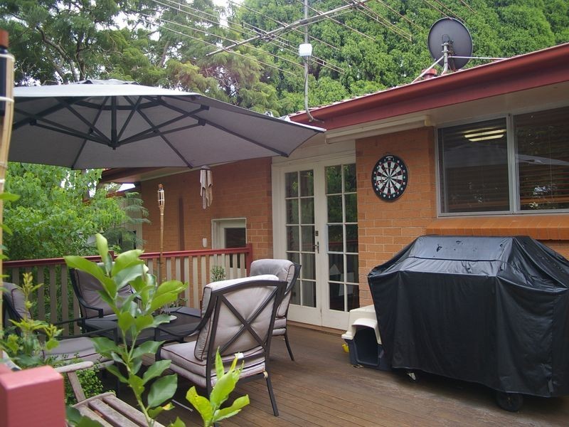 33 Barrymount Crescent, Mount Lofty QLD 4350