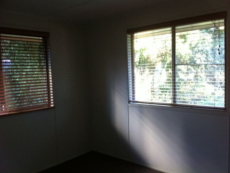 33 Barrymount Crescent, Mount Lofty QLD 4350