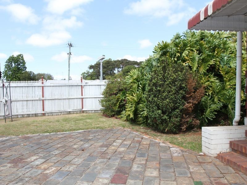 311 Bridge Street, Newtown QLD 4350