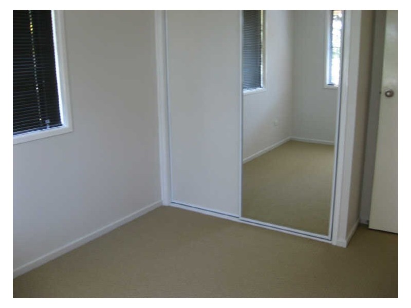 2/10a Holberton Street, Rockville QLD 4350