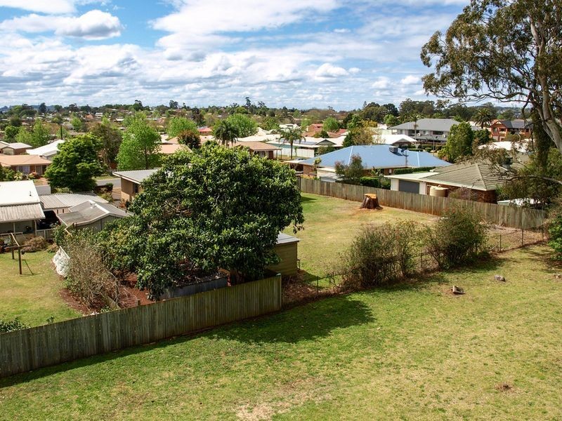 436 Hume Street, Middle Ridge QLD 4350