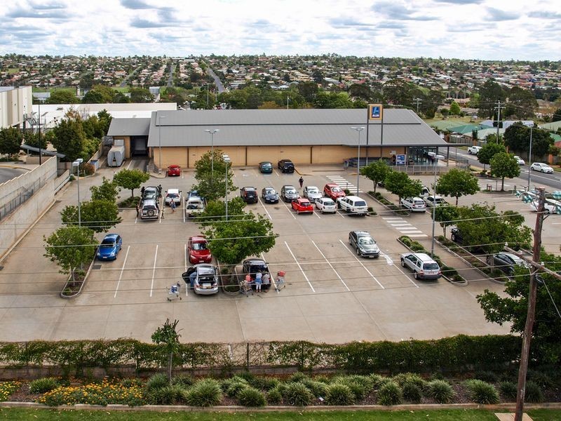 436 Hume Street, Middle Ridge QLD 4350