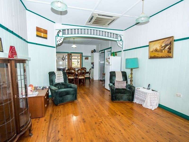 11 Lyndall Street, Harristown QLD 4350
