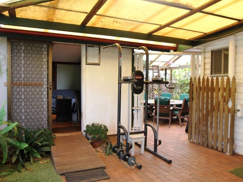 11 Lyndall Street, Harristown QLD 4350
