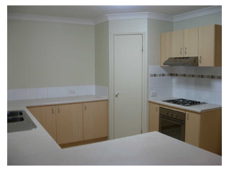 17 McShane Drive MOUNT KYNOCH, Toowoomba QLD 4350