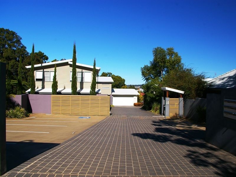 14/4B Herries Street, East Toowoomba QLD 4350