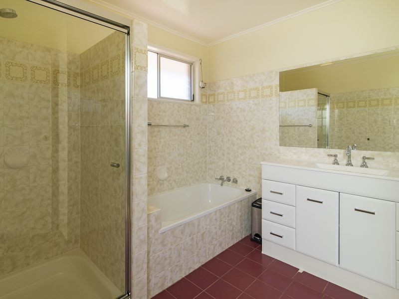 58 Hampton Street, Harristown QLD 4350
