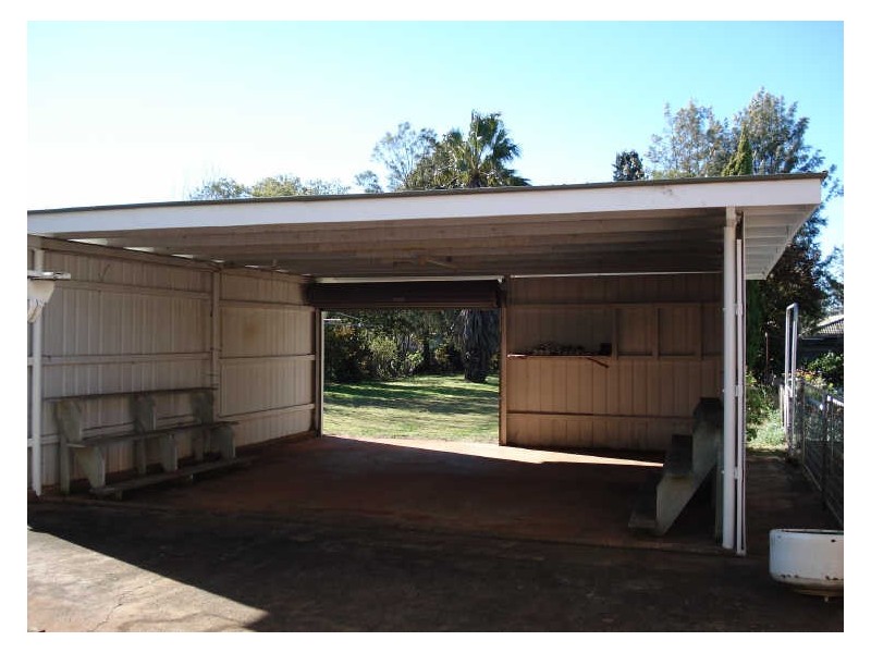 19B Buckland Street, Harristown QLD 4350
