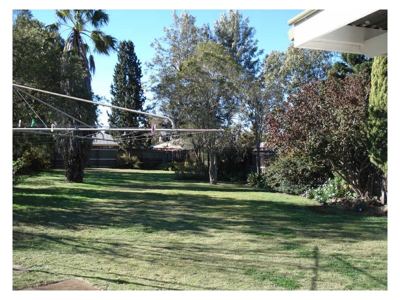 19B Buckland Street, Harristown QLD 4350