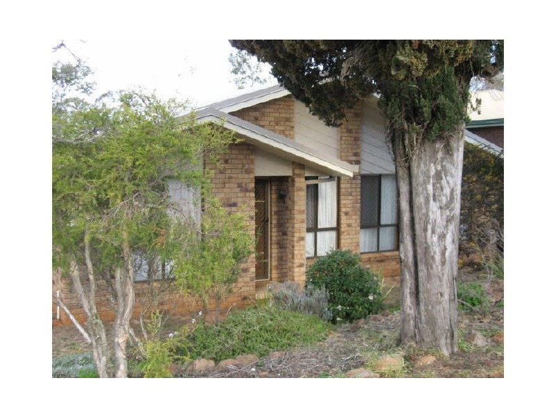 302 Mackenzie Street, Rangeville QLD 4350