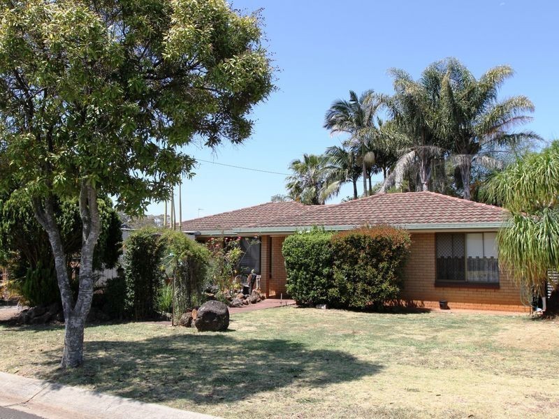 4 Moselle Court, Blue Mountain Heights QLD 4350