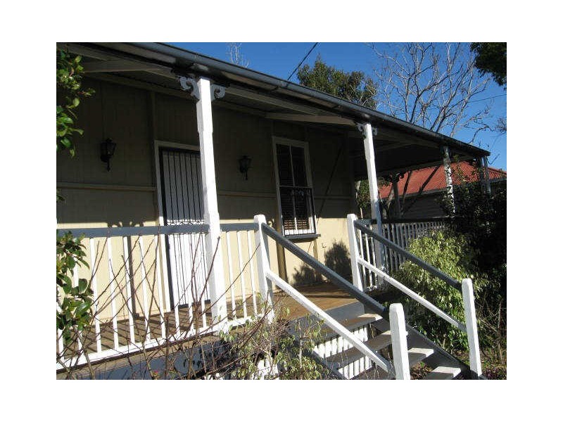 10 Hampshire Street, Toowoomba City QLD 4350