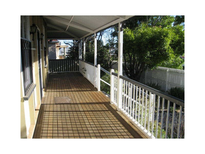 10 Hampshire Street, Toowoomba City QLD 4350