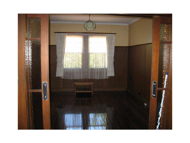 18 Seaton Street, Centenary Heights QLD 4350