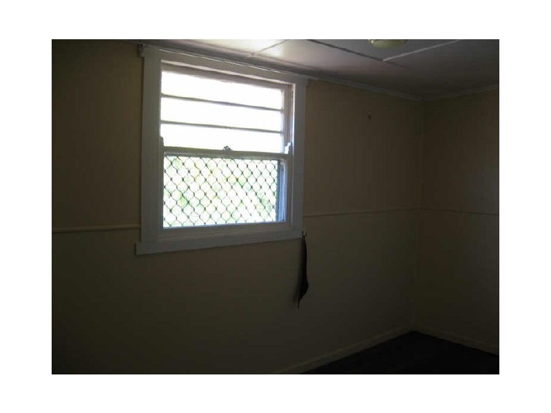 18 Seaton Street, Centenary Heights QLD 4350