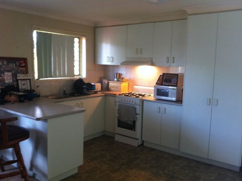 1/33 Helen Street, Newtown QLD 4350