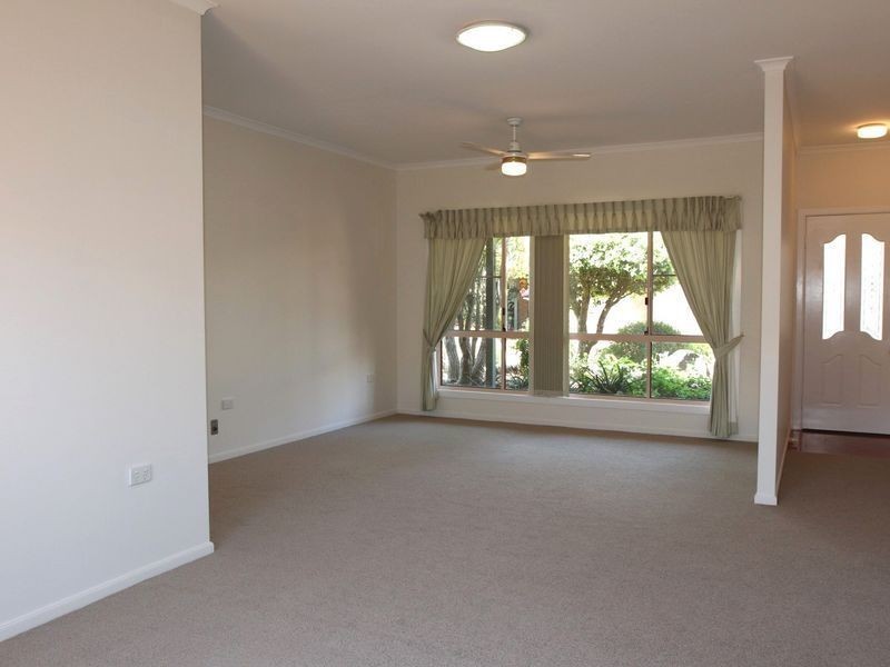 20/12 Glenfield Court, Middle Ridge QLD 4350