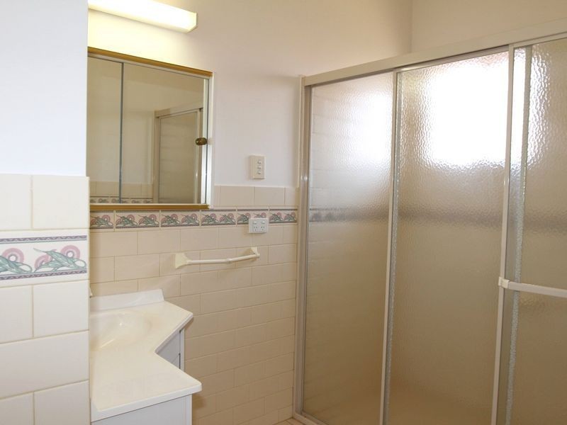 20/12 Glenfield Court, Middle Ridge QLD 4350