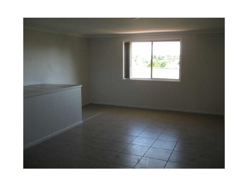 6/22 Kirklees Street, Newtown QLD 4350