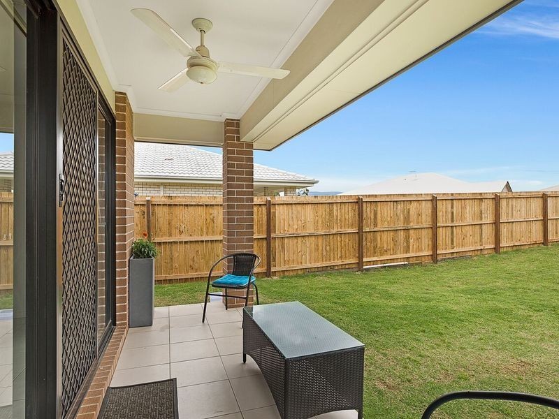 7 Bishop Street, Cambooya QLD 4358