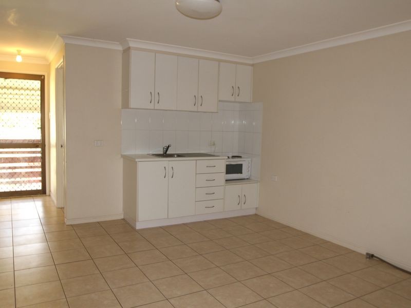 1/311 Bridge Street, Newtown QLD 4350