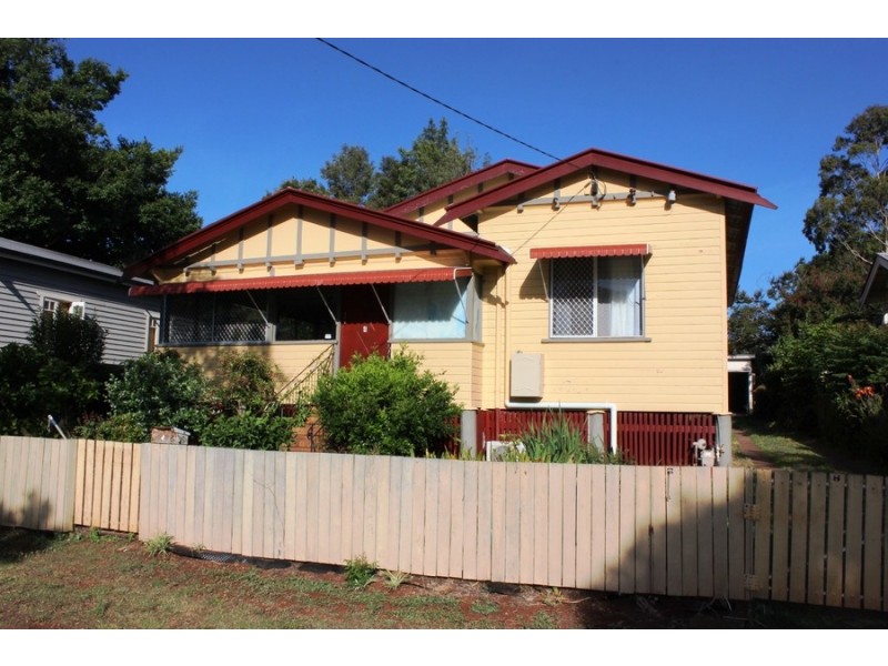 4 Louisa Street, South Toowoomba QLD 4350