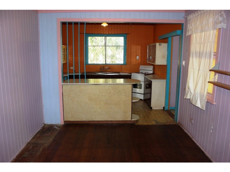 4 Louisa Street, South Toowoomba QLD 4350