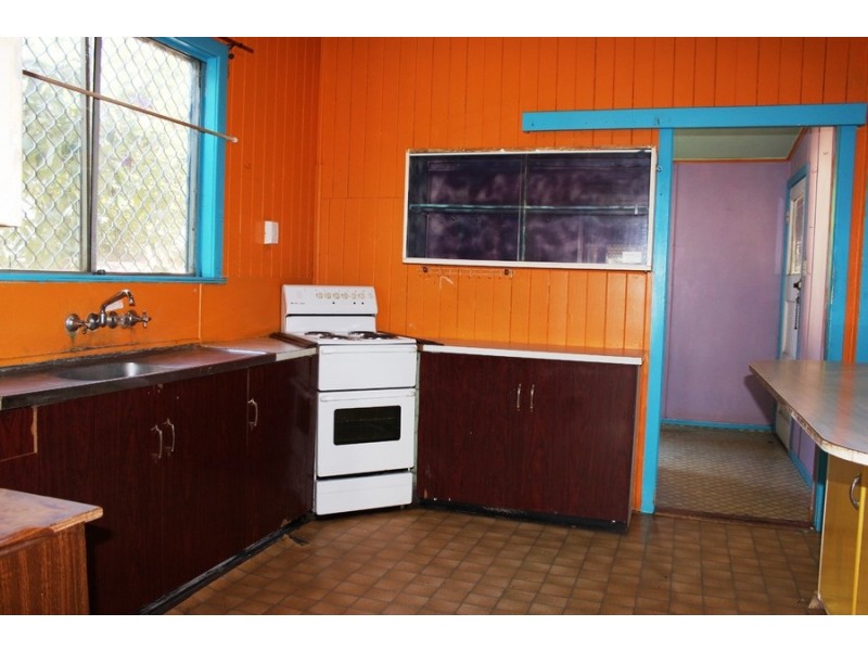 4 Louisa Street, South Toowoomba QLD 4350