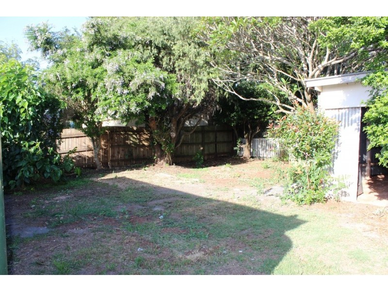 4 Louisa Street, South Toowoomba QLD 4350