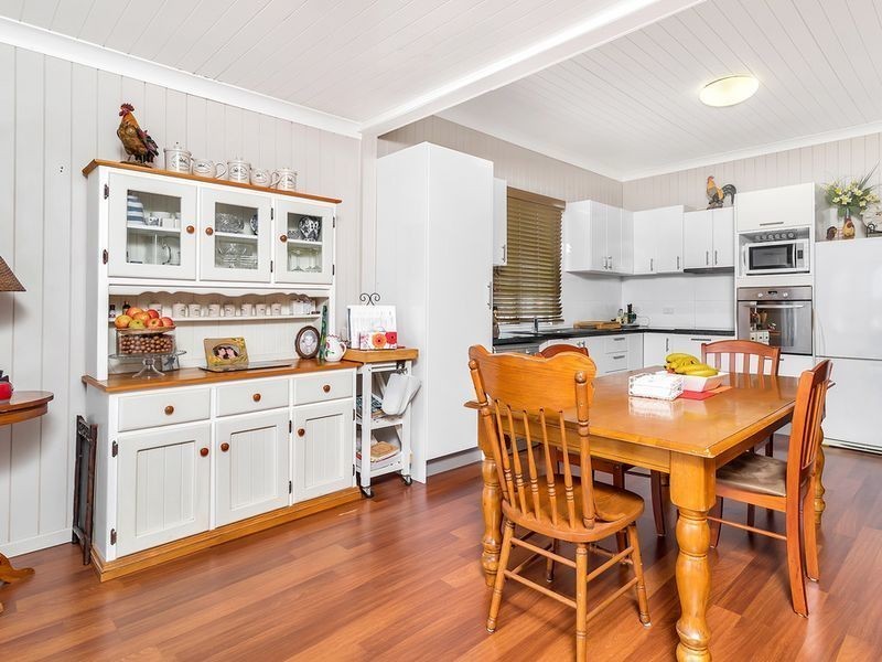 21 Warwick Street, Harristown QLD 4350