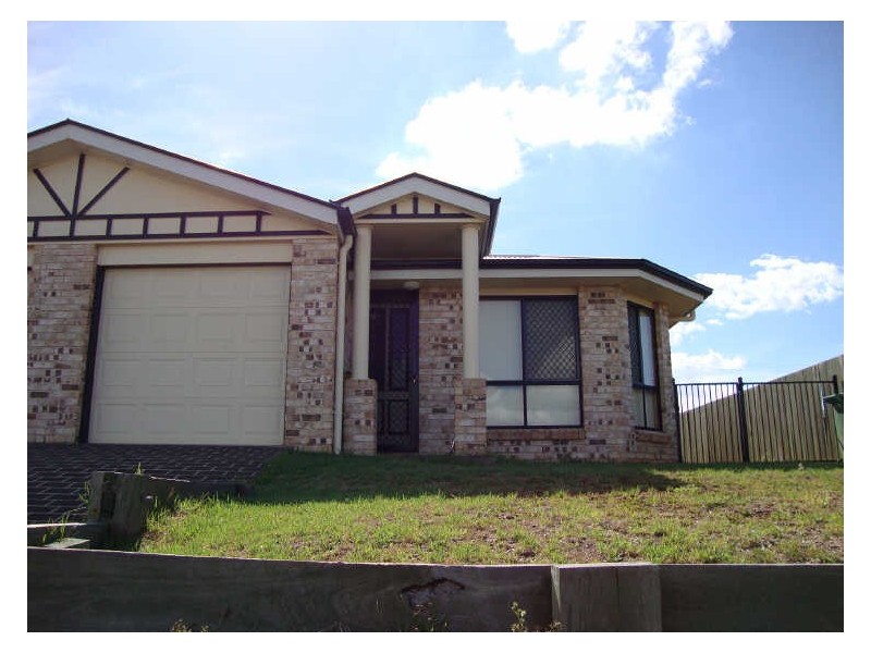 2/9 Mason Court, Kearneys Spring QLD 4350