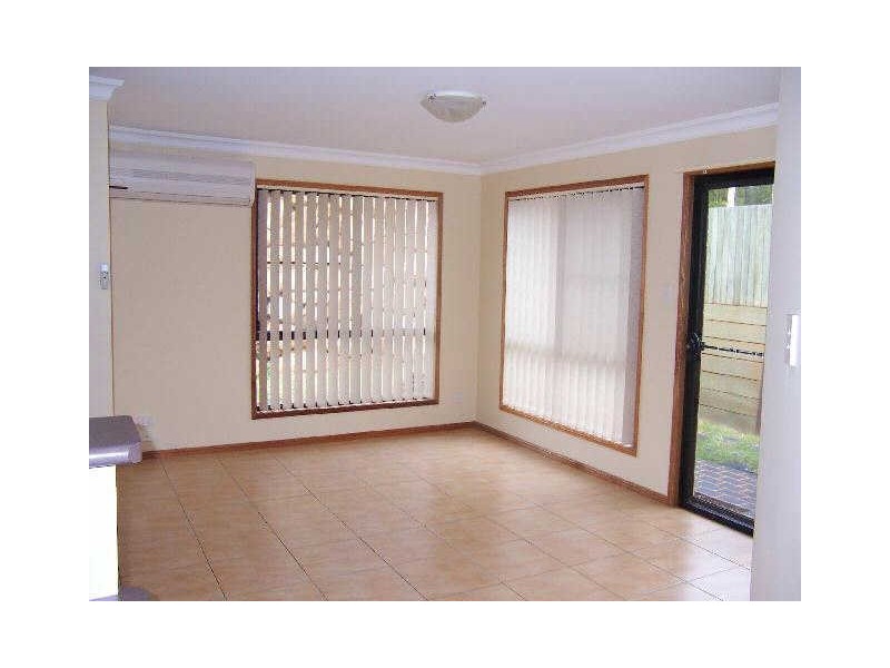 2/9 Mason Court, Kearneys Spring QLD 4350