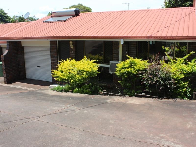 2/12 Athol Street, Harlaxton QLD 4350