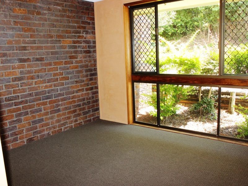 2/12 Athol Street, Harlaxton QLD 4350