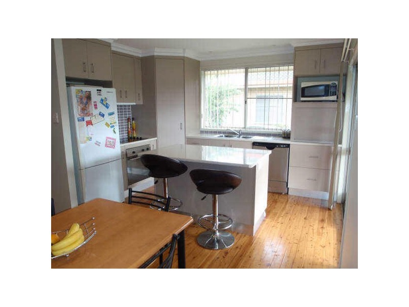 6 Raelyn Street, Centenary Heights QLD 4350