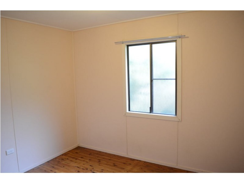 365 West Street, Harristown QLD 4350