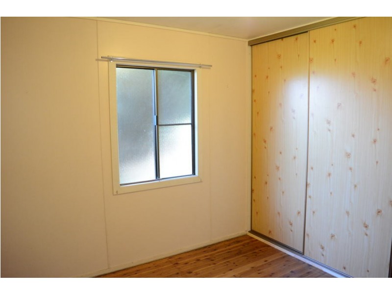 365 West Street, Harristown QLD 4350