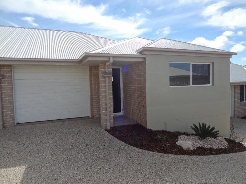 2/15 Wapiti Street, Kearneys Spring QLD 4350