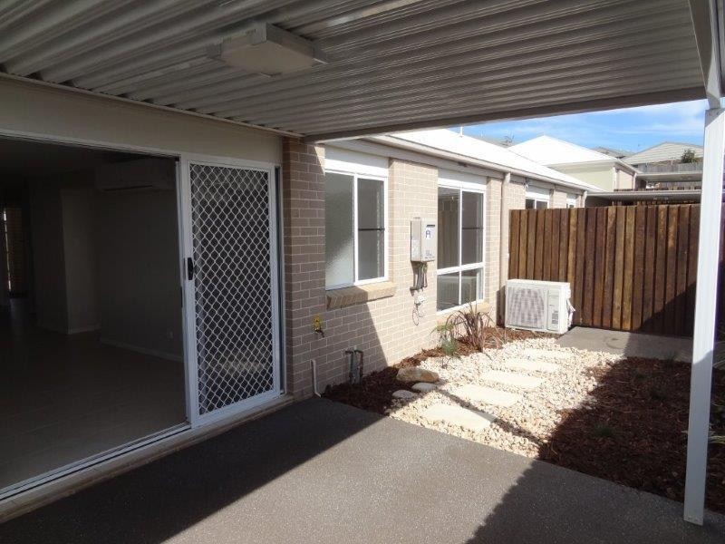 2/15 Wapiti Street, Kearneys Spring QLD 4350