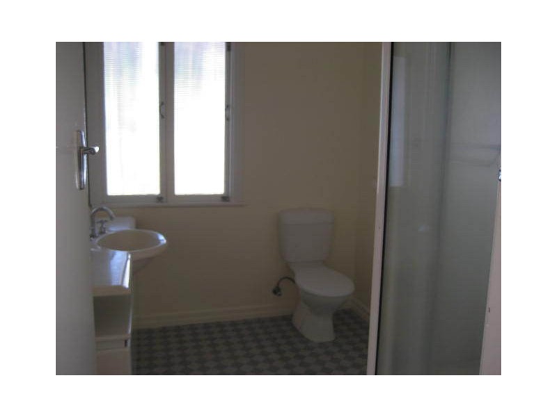 38 Rowbotham Street, Rangeville QLD 4350