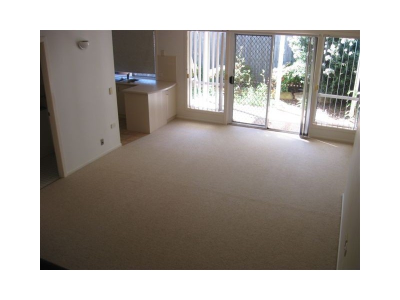 4/8 Bruce Street, East Toowoomba QLD 4350