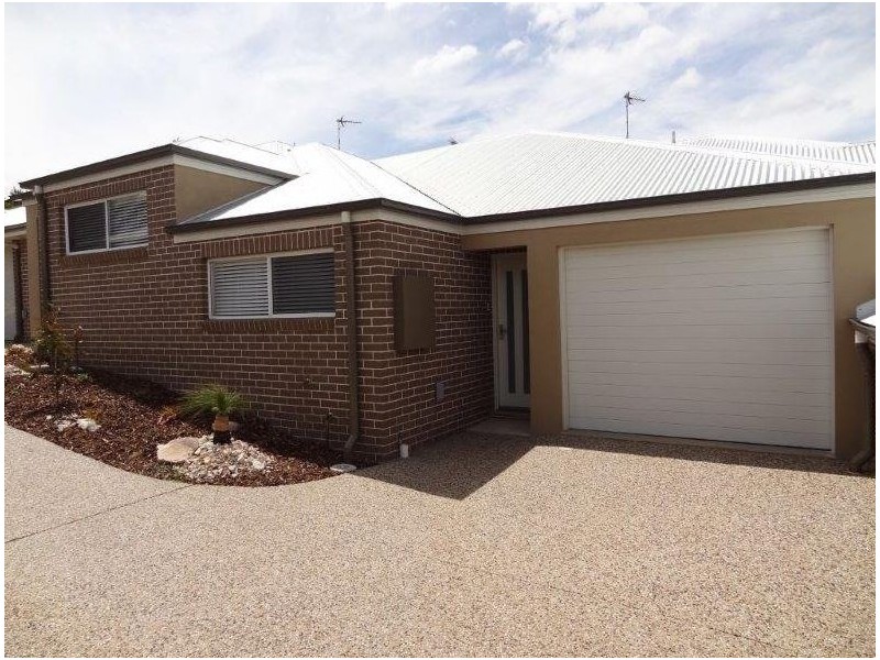 2/5 Wapiti Street, Kearneys Spring QLD 4350